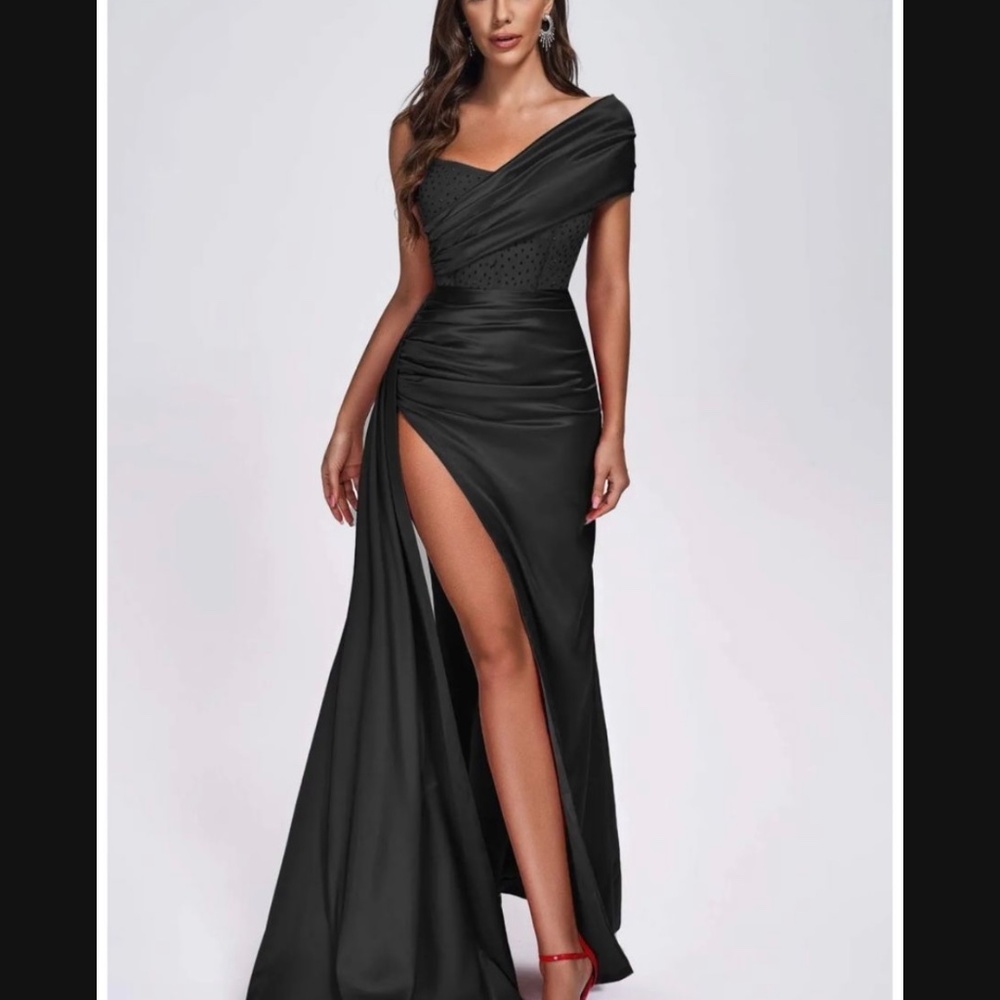 Formal dress/ gown